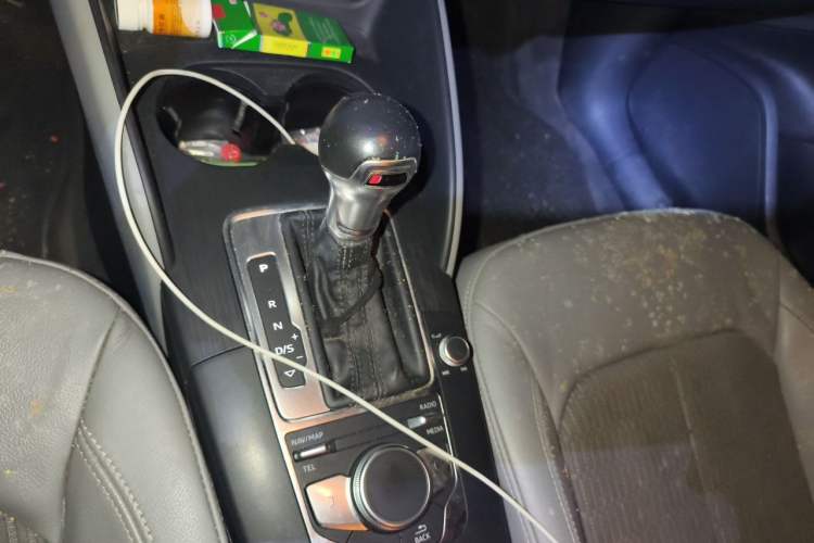 Used Audi A3 2018 30th Anniversary Edition Limousine 35 TFSI Fashion Model Gear Lever