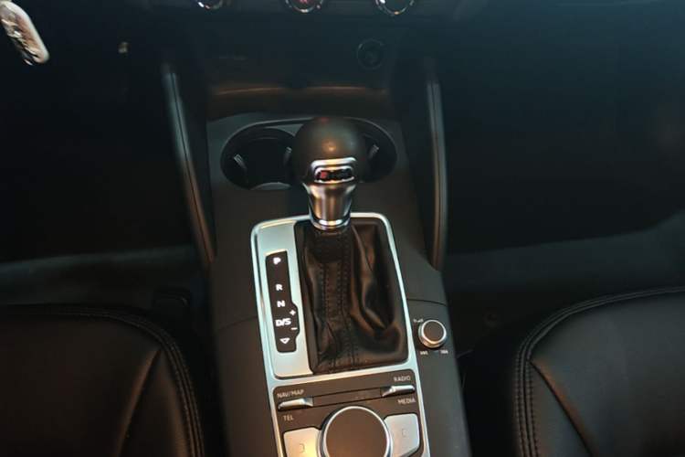 Used Audi A3 2018 30th Anniversary Edition Limousine 35 TFSI Ambition Model Gear Lever