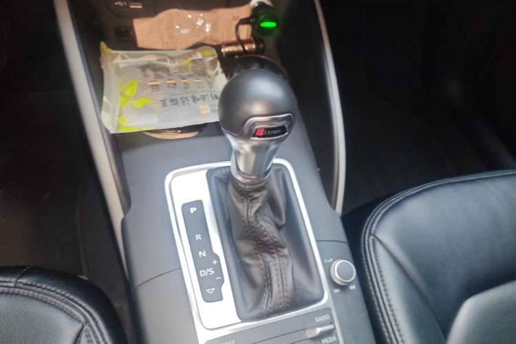 Used Audi A3 2018 30th Anniversary Edition Sportback 35 TFSI Ambition Model Gear Lever