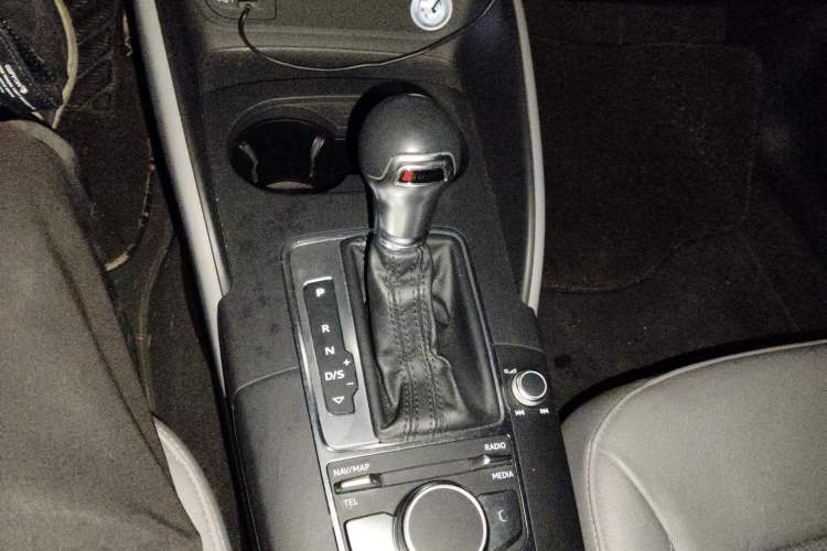 Used Audi A3 2018 30th Anniversary Edition Sportback 35 TFSI Fashion Model Gear Lever