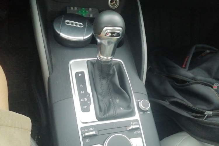Used Audi A3 2018 30th Anniversary Edition Sportback 35 TFSI Fashion Model Gear Lever