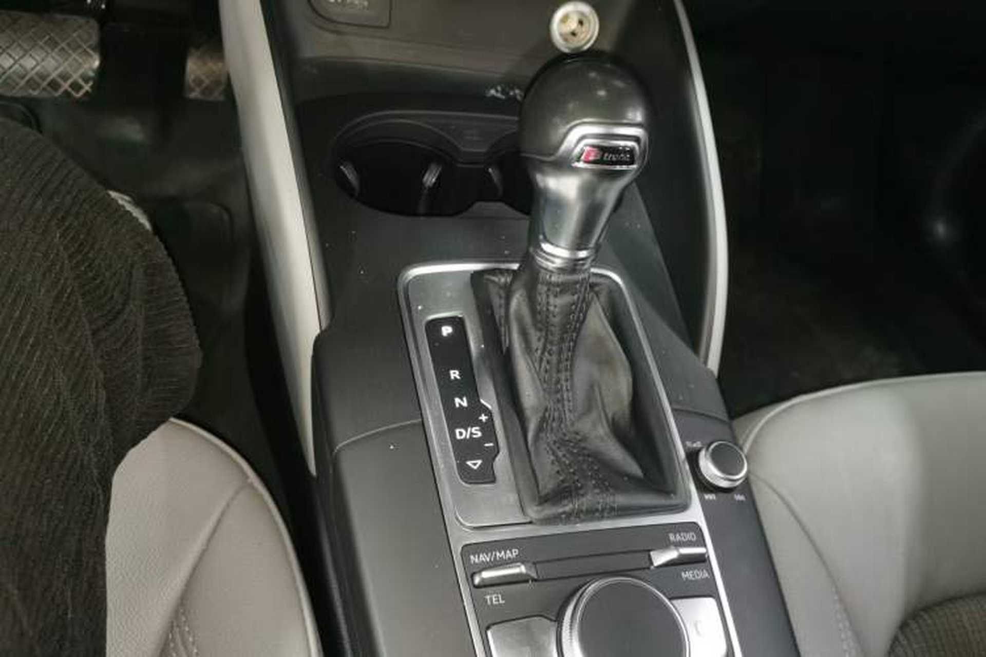 Used Audi A3 2018 30th Anniversary Edition Sportback 35 TFSI Fashion Model Gear Lever