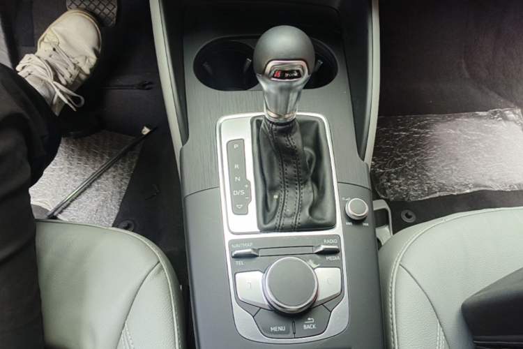 Used Audi A3 2018 30th Anniversary Edition Sportback 35 TFSI Fashion Model Gear Lever