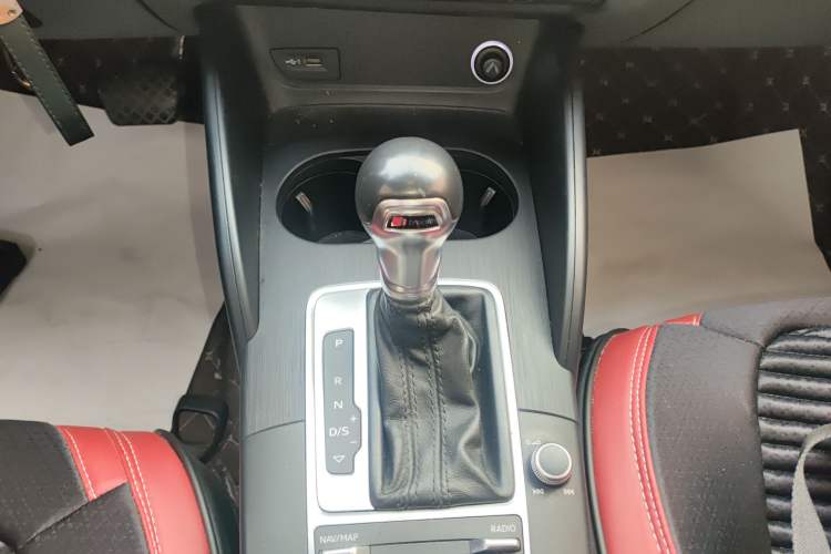 Used Audi A3 2018 30th Anniversary Edition Limousine 35 TFSI Fashion Model Gear Lever