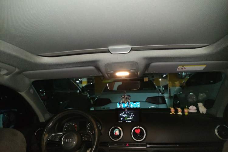 Used Audi A3 2018 30th Anniversary Edition Limousine 35 TFSI Fashion Model Headliner