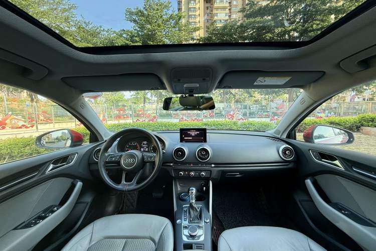 Used Audi A3 2018 30th Anniversary Edition Limousine 35 TFSI Fashion Model Interior 1