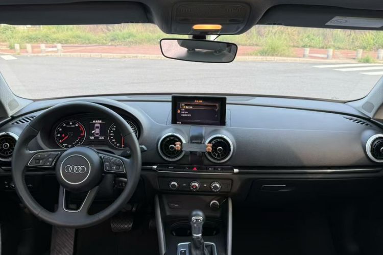 Used Audi A3 2018 30th Anniversary Edition Limousine 35 TFSI Fashion Model Interior 1