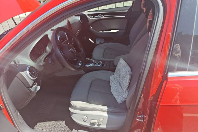 Used Audi A3 2018 30th Anniversary Edition Sportback 35 TFSI Fashion Model Left Front Seat
