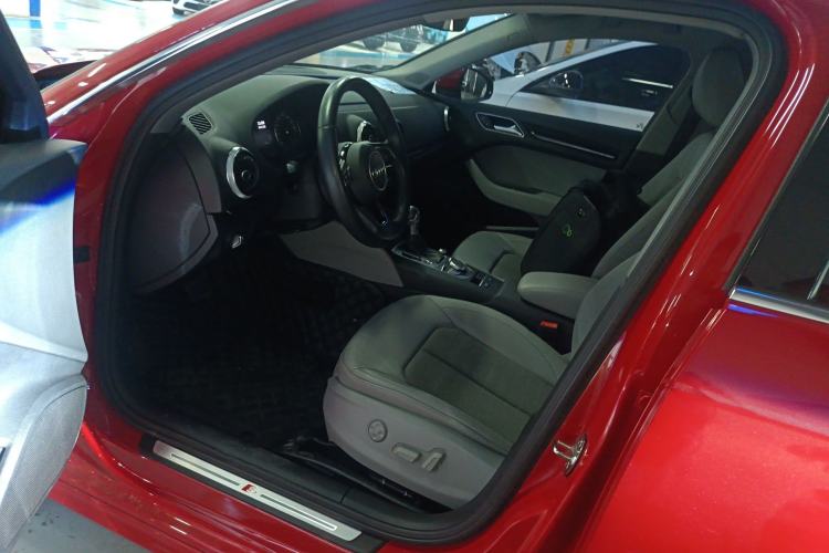 Used Audi A3 2018 30th Anniversary Edition Sportback 35 TFSI Fashion Model Left Front Seat