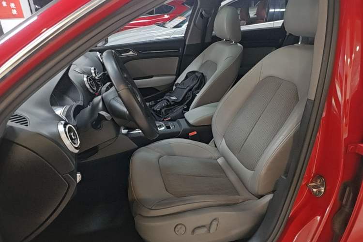 Used Audi A3 2018 30th Anniversary Edition Sportback 35 TFSI Fashion Model Left Front Seat