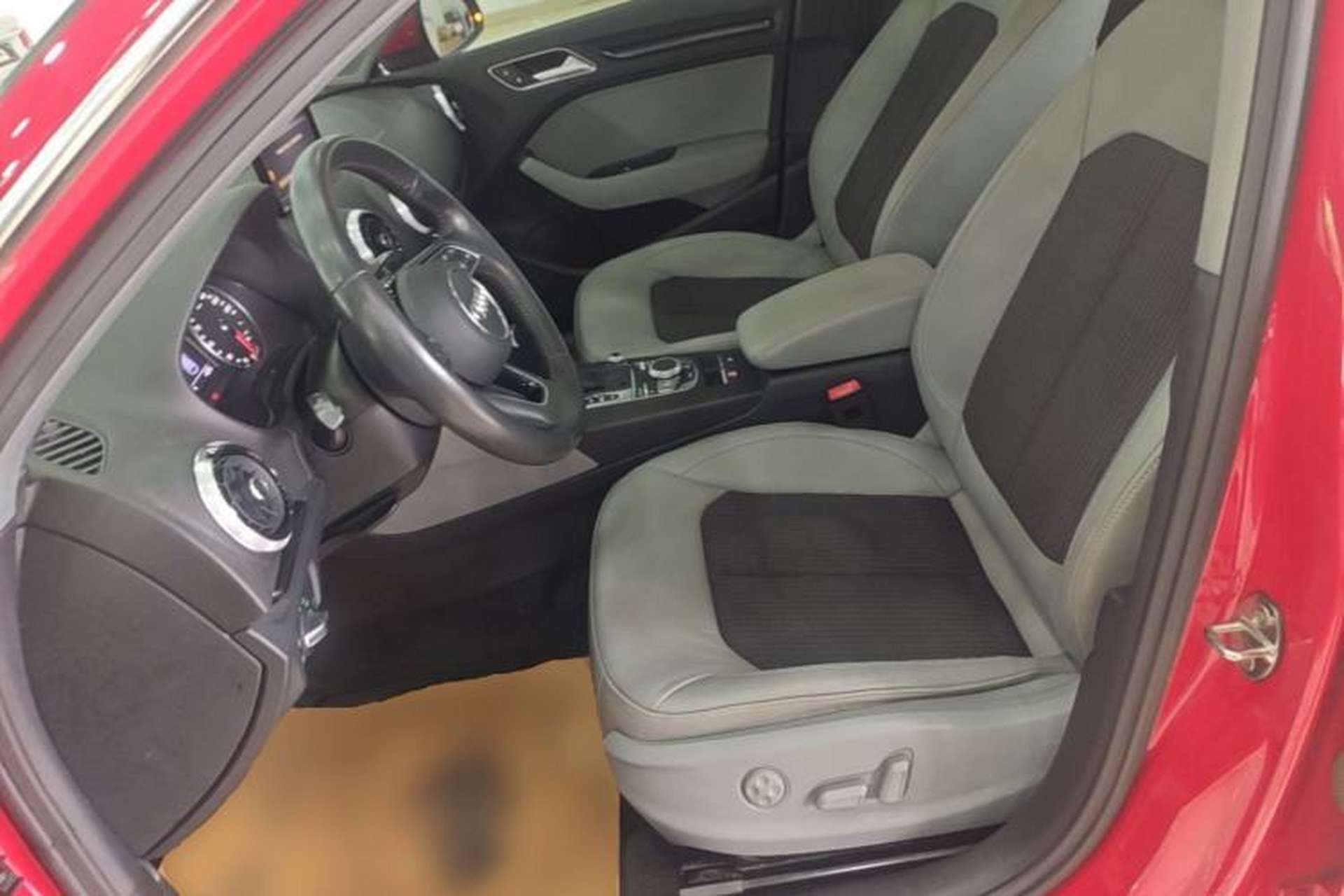 Used Audi A3 2018 30th Anniversary Edition Sportback 35 TFSI Fashion Model Left Front Seat
