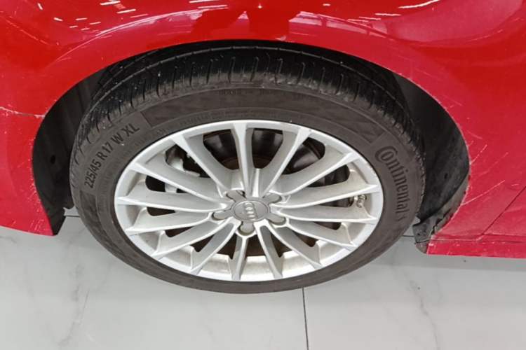 Used Audi A3 2018 30th Anniversary Edition Sportback 35 TFSI Fashion Model Left Front Wheel Hub