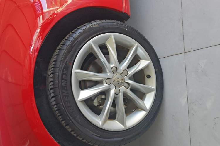 Used Audi A3 2018 30th Anniversary Edition Sportback 35 TFSI Ambition Model Left Front Wheel Hub