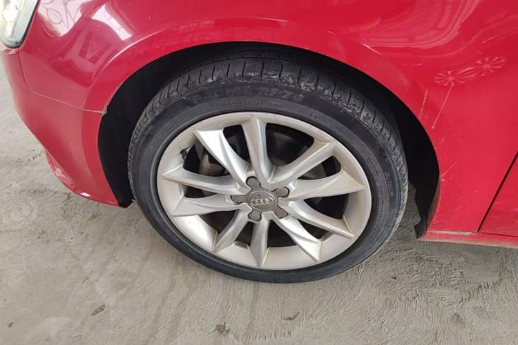 Used Audi A3 2018 30th Anniversary Edition Sportback 35 TFSI Ambition Model Left Front Wheel Hub