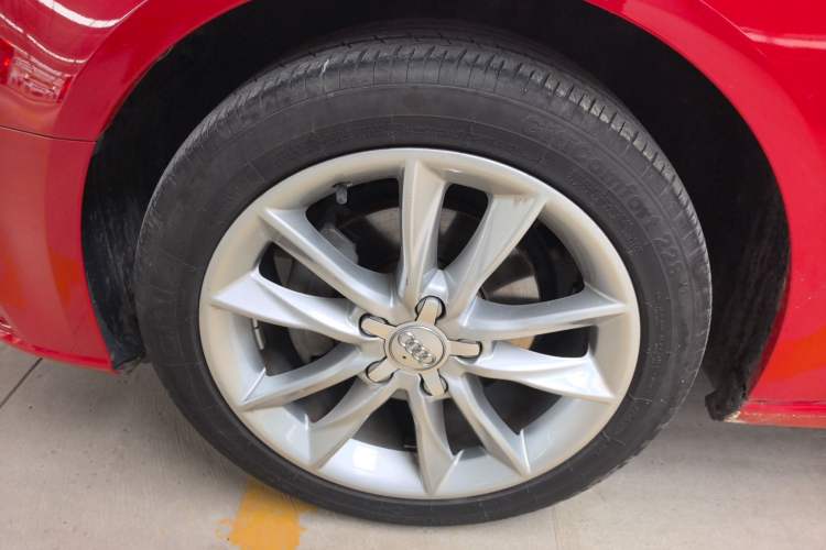 Used Audi A3 2018 30th Anniversary Edition Sportback 35 TFSI Ambition Model Left Front Wheel Hub