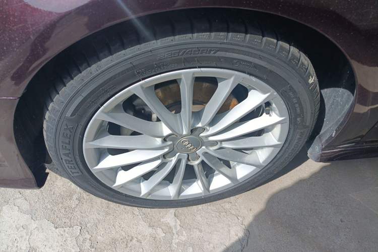 Used Audi A3 2018 30th Anniversary Edition Sportback 35 TFSI Fashion Model Left Front Wheel Hub