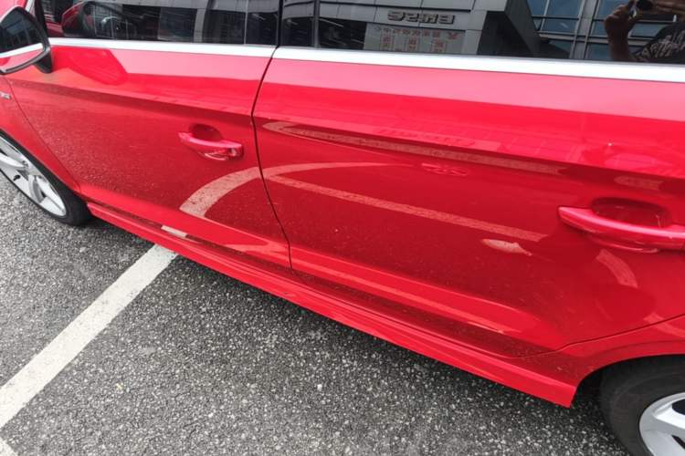 Used Audi A3 2018 30th Anniversary Edition Limousine 35 TFSI Fashion Model Left Side Sill