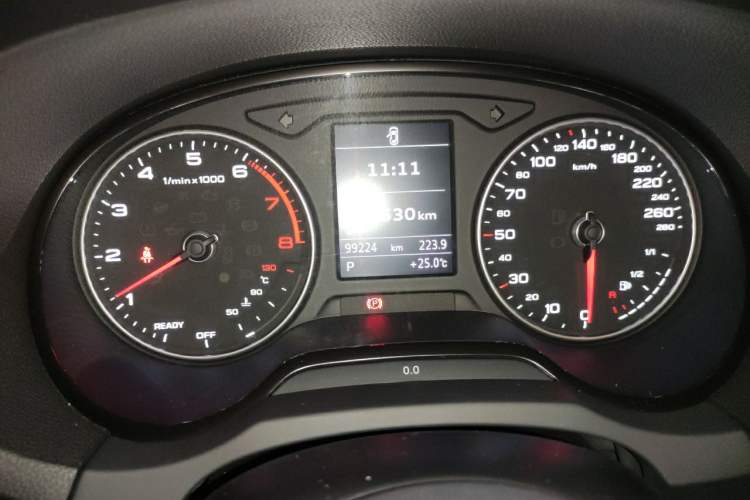 Used Audi A3 2018 30th Anniversary Edition Limousine 35 TFSI Fashion Model Odometer Close Up