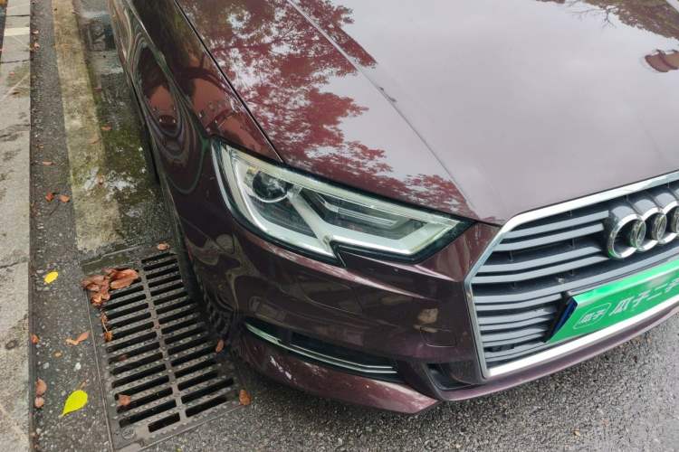 Used Audi A3 2018 30th Anniversary Edition Limousine 35 TFSI Fashion Model Right Front Headlight