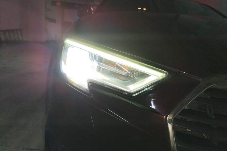 Used Audi A3 2018 30th Anniversary Edition Limousine 35 TFSI Ambition Model Right Front Headlight
