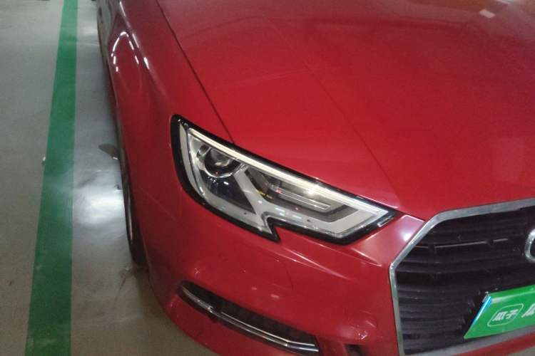 Used Audi A3 2018 30th Anniversary Edition Limousine 35 TFSI Fashion Model Right Front Headlight