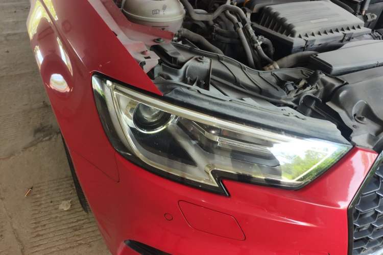 Used Audi A3 2018 30th Anniversary Edition Limousine 35 TFSI Fashion Model Right Front Headlight