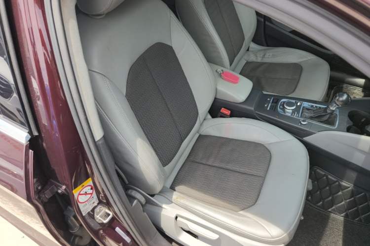 Used Audi A3 2018 30th Anniversary Edition Limousine 35 TFSI Fashion Model Right Front Seat