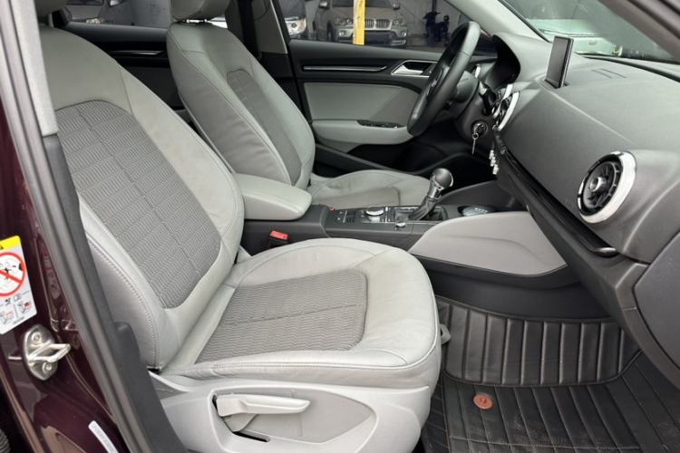 Used Audi A3 2018 30th Anniversary Edition Sportback 35 TFSI Fashion Model Right Front Seat