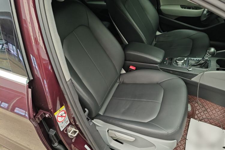 Used Audi A3 2018 30th Anniversary Edition Limousine 35 TFSI Ambition Model Right Front Seat