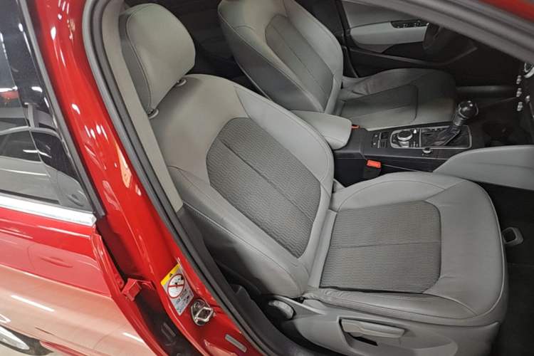 Used Audi A3 2018 30th Anniversary Edition Sportback 35 TFSI Fashion Model Right Front Seat
