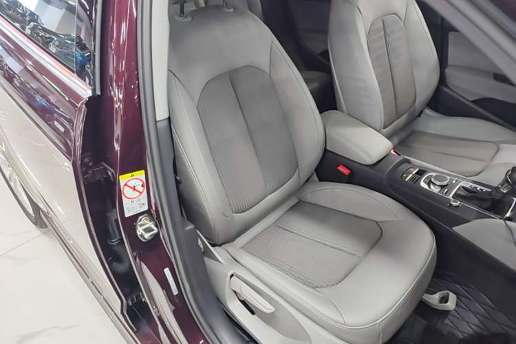 Used Audi A3 2018 30th Anniversary Edition Sportback 35 TFSI Fashion Model Right Front Seat