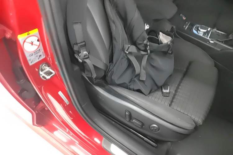 Used Audi A3 2018 30th Anniversary Edition Limousine 35 TFSI Sport Model Right Front Seat