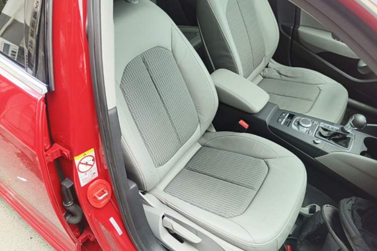 Used Audi A3 2018 30th Anniversary Edition Sportback 35 TFSI Fashion Model Right Front Seat