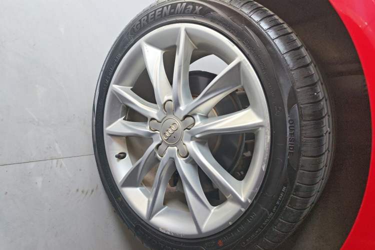 Used Audi A3 2018 30th Anniversary Edition Sportback 35 TFSI Ambition Model Right Rear Wheel Hub