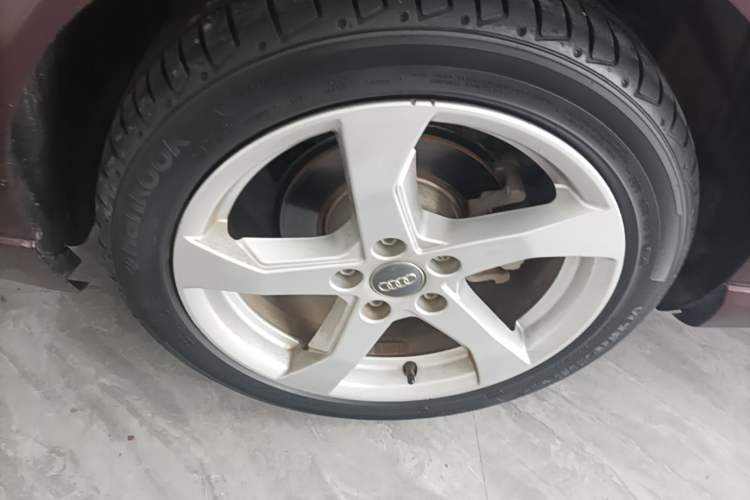 Used Audi A3 2018 30th Anniversary Edition Sportback 35 TFSI Fashion Model Right Rear Wheel Hub
