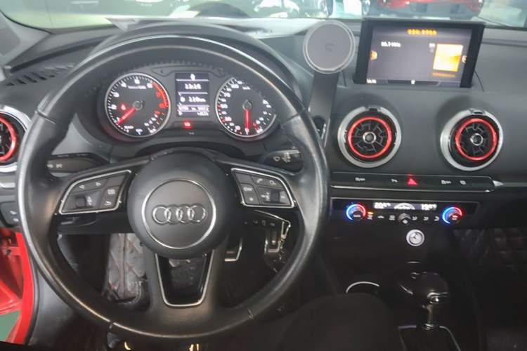 Used Audi A3 2018 30th Anniversary Edition Limousine 35 TFSI Style Model Steering Wheel