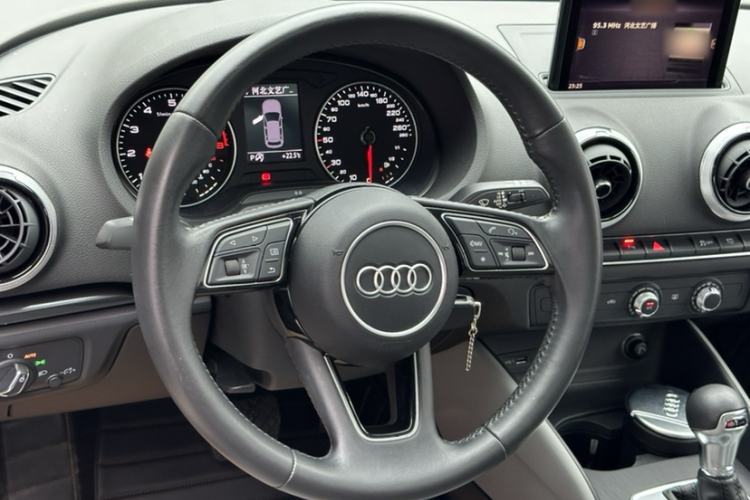 Used Audi A3 2018 30th Anniversary Edition Sportback 35 TFSI Fashion Model Steering Wheel