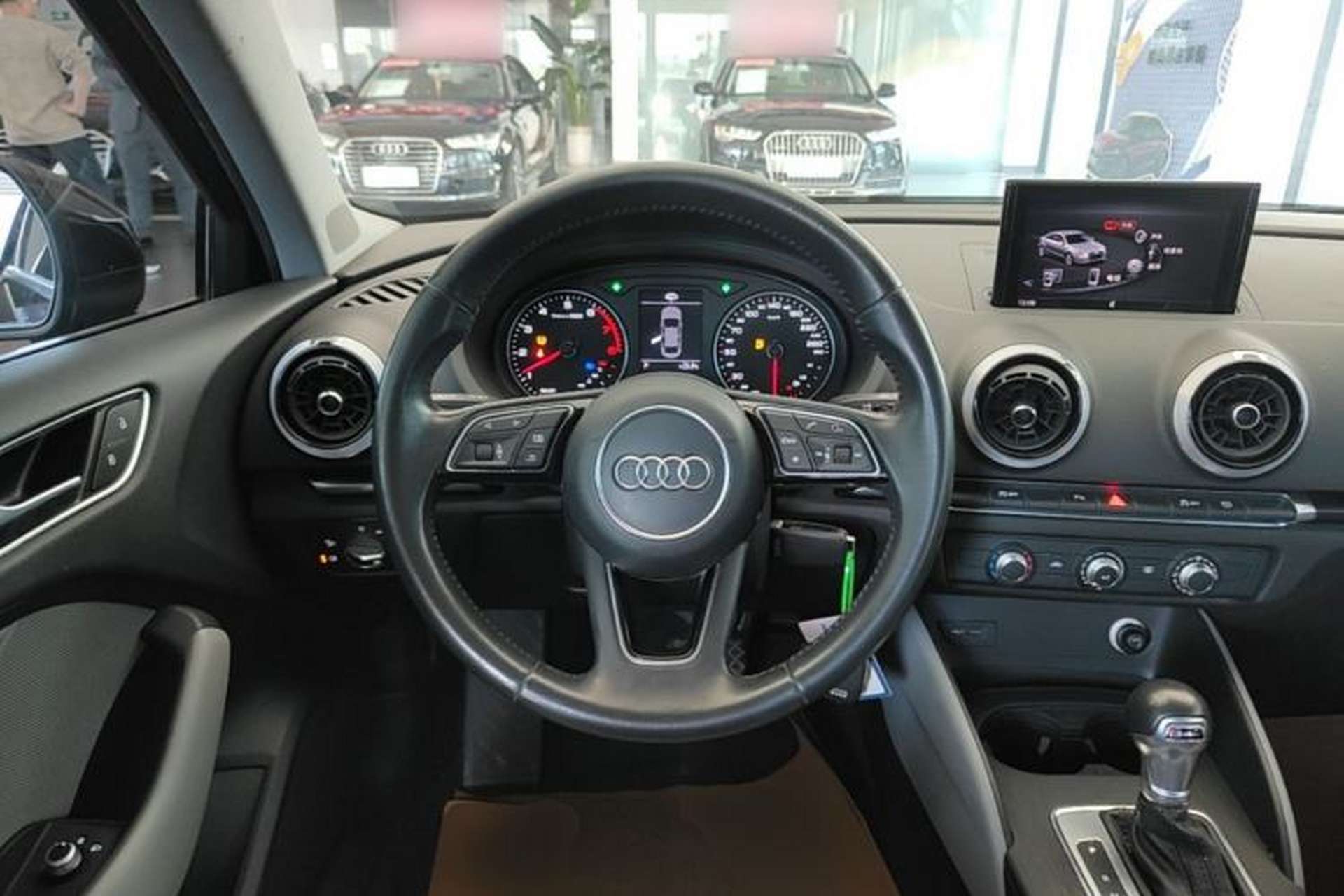 Used Audi A3 2018 30th Anniversary Edition Limousine 35 TFSI Fashion Model Steering Wheel
