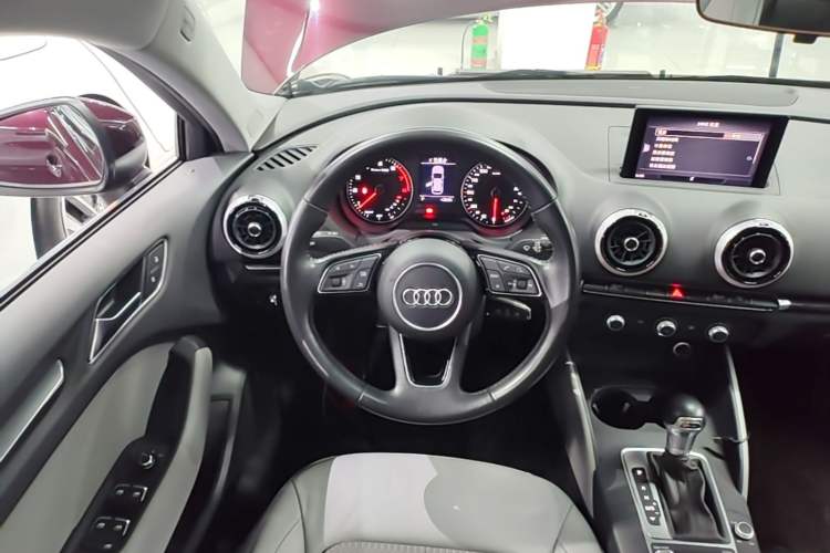 Used Audi A3 2018 30th Anniversary Edition Sportback 35 TFSI Fashion Model Steering Wheel