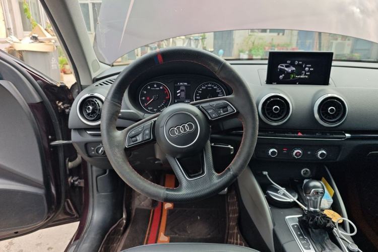 Used Audi A3 2018 30th Anniversary Edition Sportback 35 TFSI Fashion Model Steering Wheel