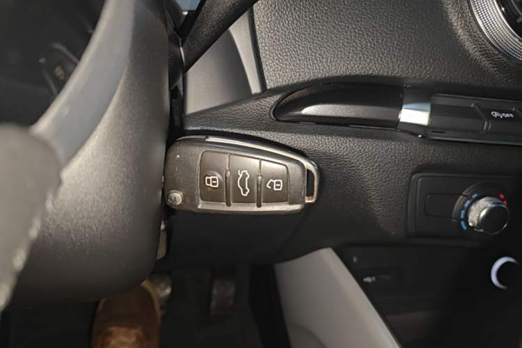 Used Audi A3 2018 30th Anniversary Edition Limousine 35 TFSI Fashion Model Vehicle Key