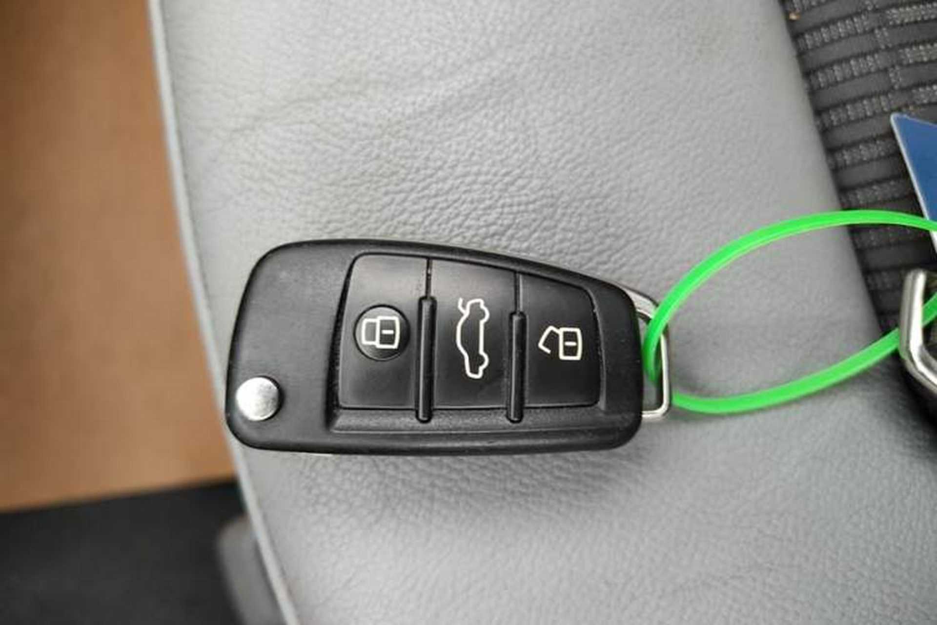 Used Audi A3 2018 30th Anniversary Edition Limousine 35 TFSI Fashion Model Vehicle Key