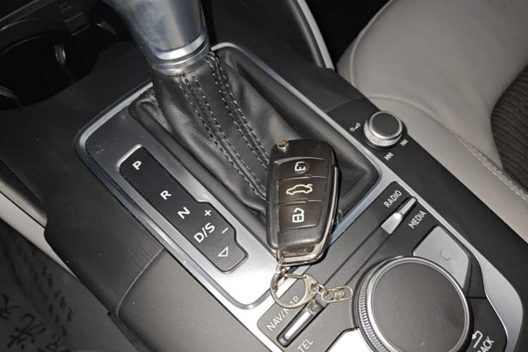 Used Audi A3 2018 30th Anniversary Edition Sportback 35 TFSI Fashion Model Vehicle Key