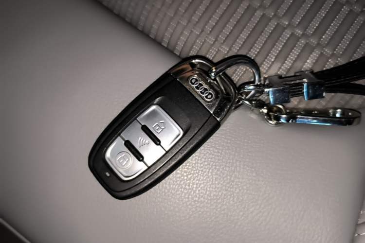Used Audi A3 2018 30th Anniversary Edition Sportback 35 TFSI Fashion Model Vehicle Key