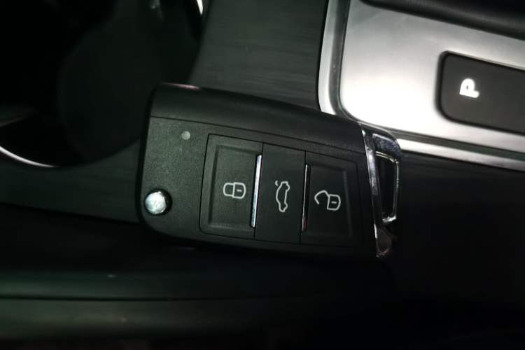 Used Audi A3 2018 30th Anniversary Edition Limousine 40 TFSI Style Model Vehicle Key