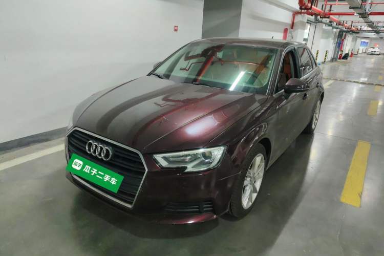 Used Audi A3 2018 30th Anniversary Edition Sportback 35 TFSI Ambition Model Guazi used car, China used car export, Used car for sale, Used cars, Cheapest cars for sale