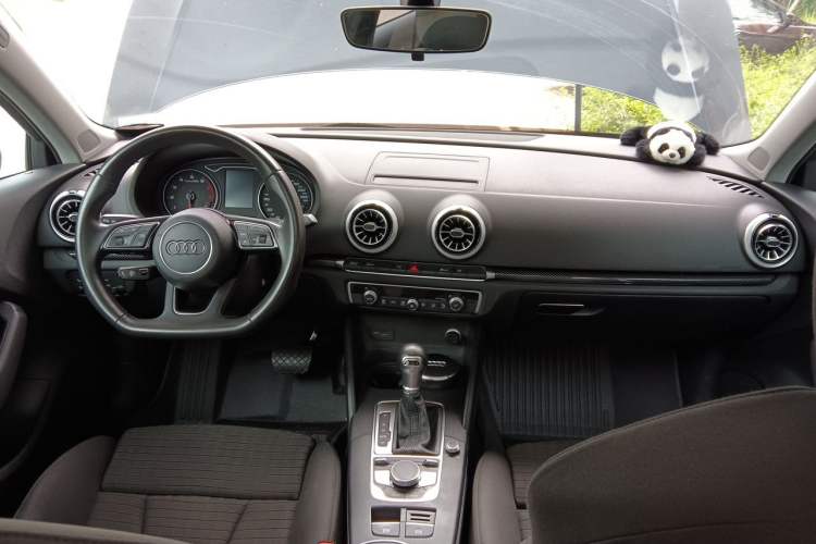 Used Audi A3 2018 30th Anniversary Edition Sportback 35 TFSI Sport Model Center Console