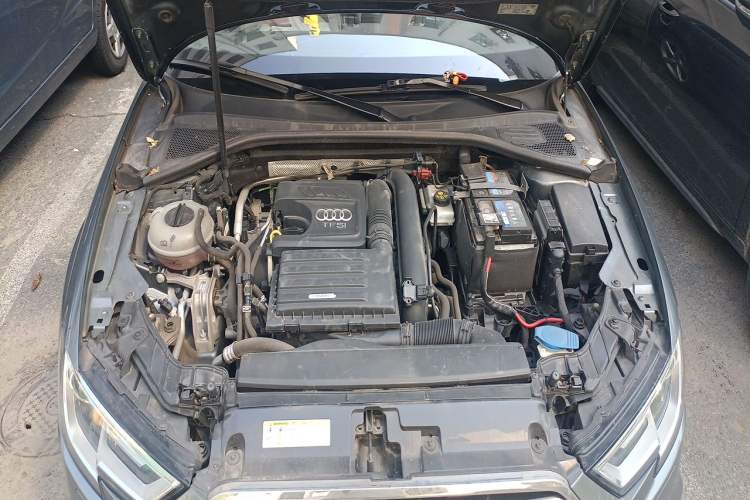 Used Audi A3 2018 30th Anniversary Edition Limousine 35 TFSI Fashion Model Engine Bay