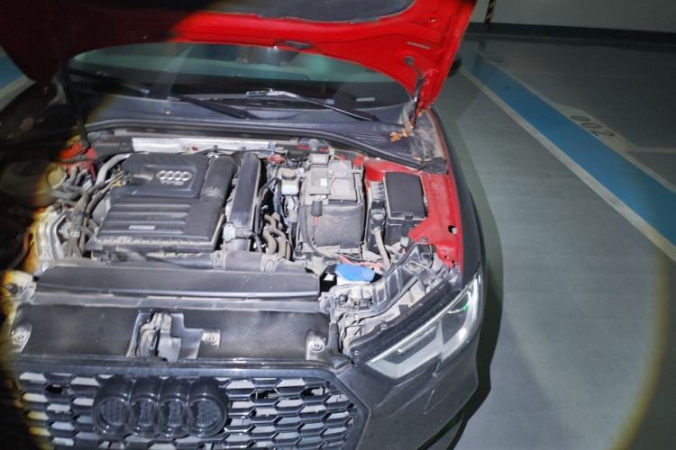 Used Audi A3 2018 30th Anniversary Edition Sportback 35 TFSI Fashion Model Engine Bay Left