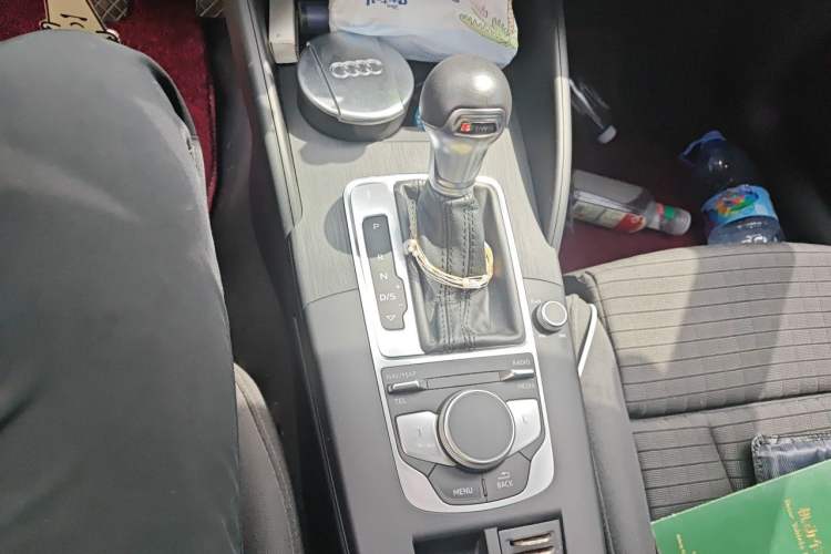 Used Audi A3 2018 30th Anniversary Edition Sportback 35 TFSI Sport Model Gear Lever